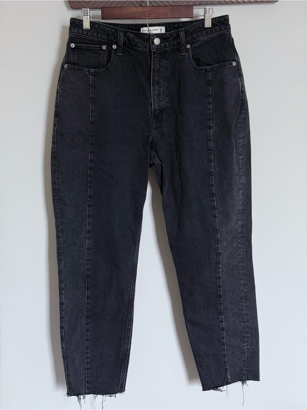 Abercrombie & Fitch The Mom High Rise Jean Curve Love Washed Black 30/10